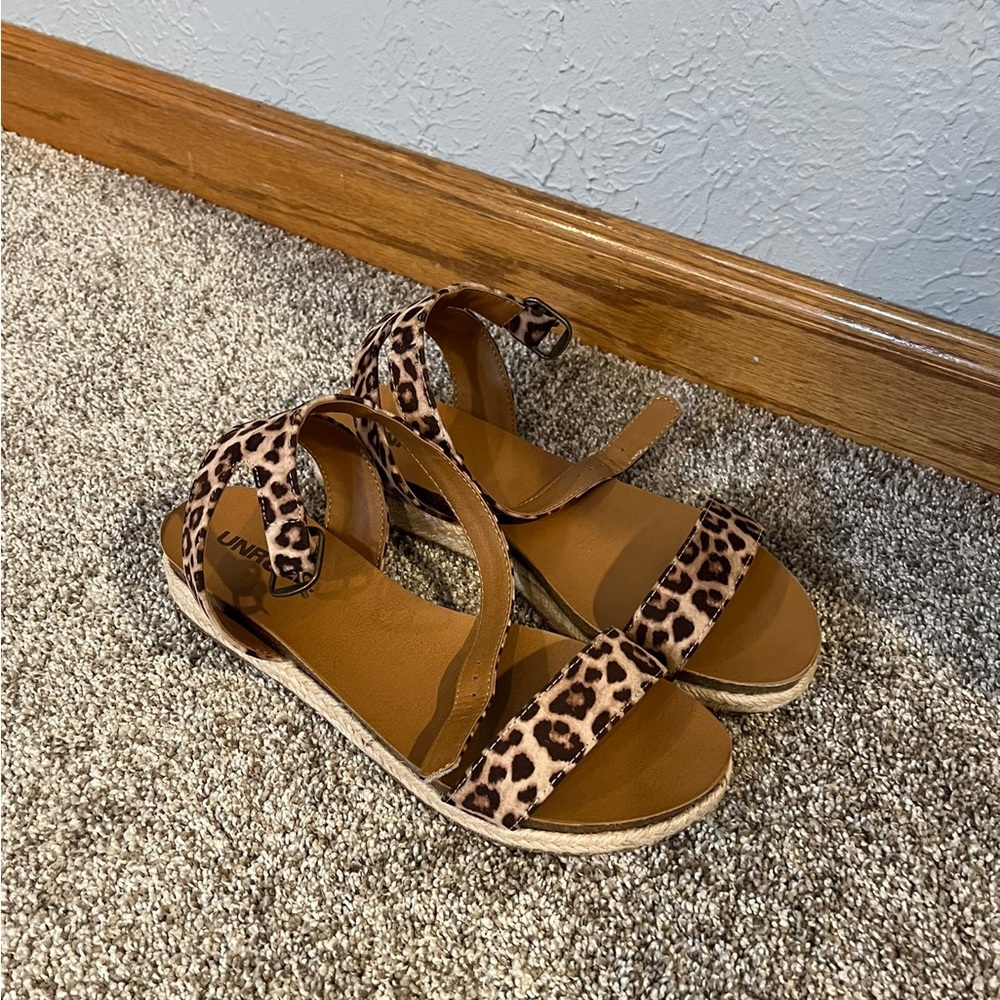 Women’s Sandals